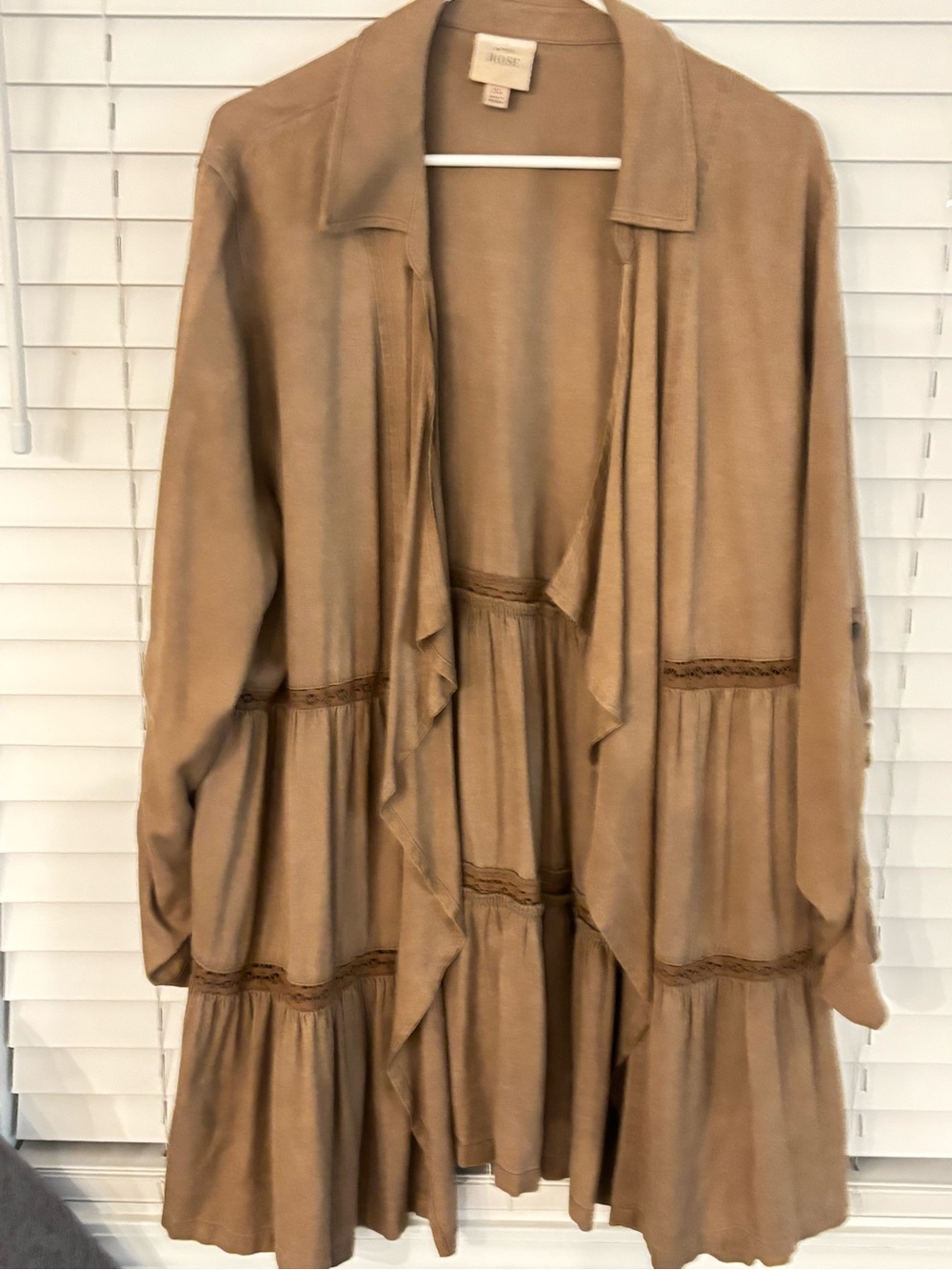 Suede-Tone Ruffled Jacket- Tan - Picture 2 of 2